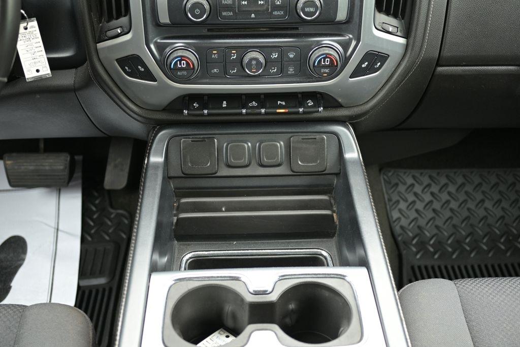 GMC Sierra 1500 4WD Double Cab 143.5" SLE 2017