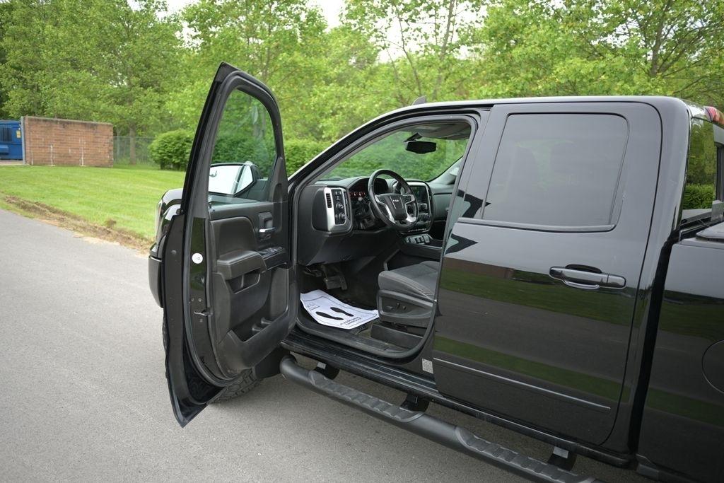 GMC Sierra 1500 4WD Double Cab 143.5" SLE 2017