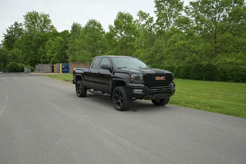 GMC Sierra 1500 4WD Double Cab 143.5" SLE 2017