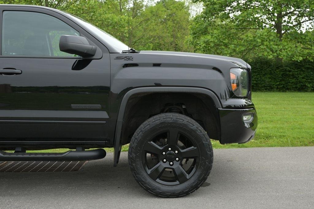 GMC Sierra 1500 4WD Double Cab 143.5" SLE 2017