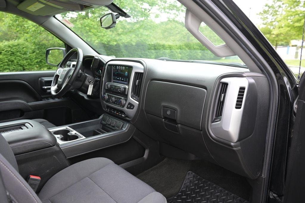 GMC Sierra 1500 4WD Double Cab 143.5" SLE 2017