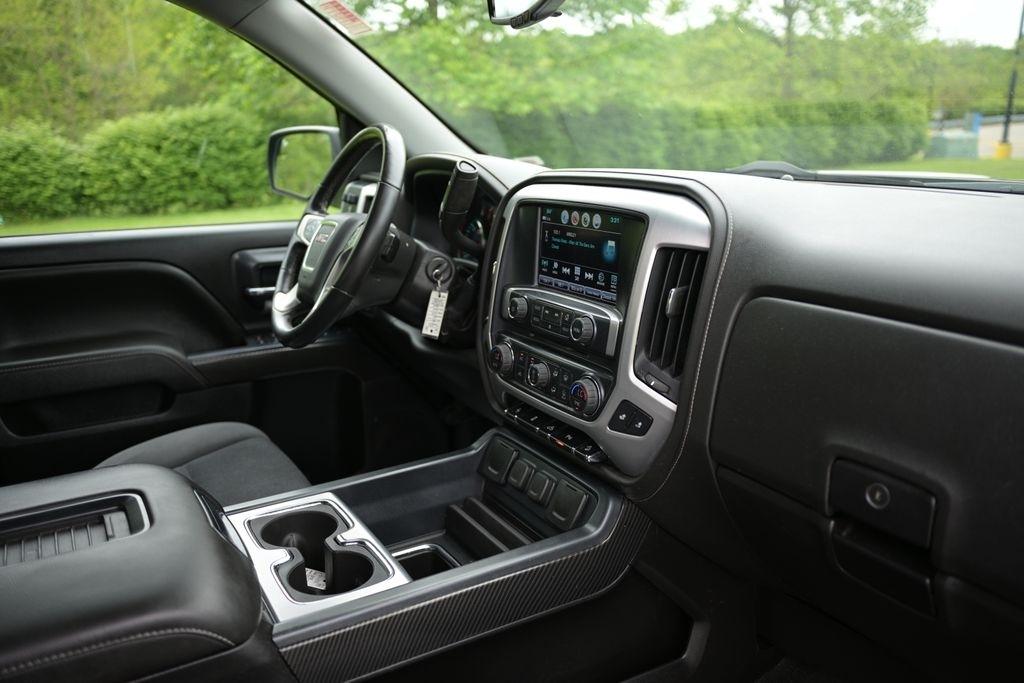 GMC Sierra 1500 4WD Double Cab 143.5" SLE 2017