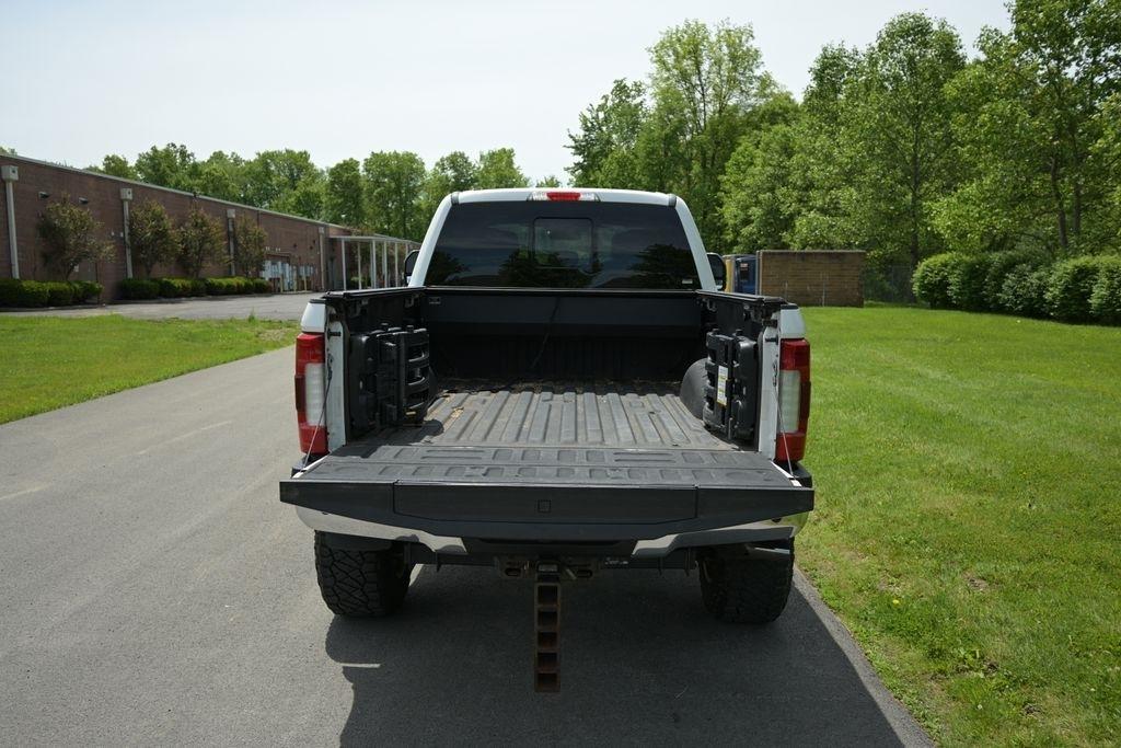 Ford Super Duty F-350 SRW King Ranch 4WD Crew Cab 8' Box 2018