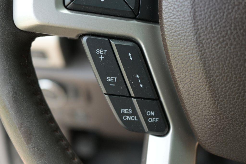 Ford Super Duty F-350 SRW King Ranch 4WD Crew Cab 8' Box 2018
