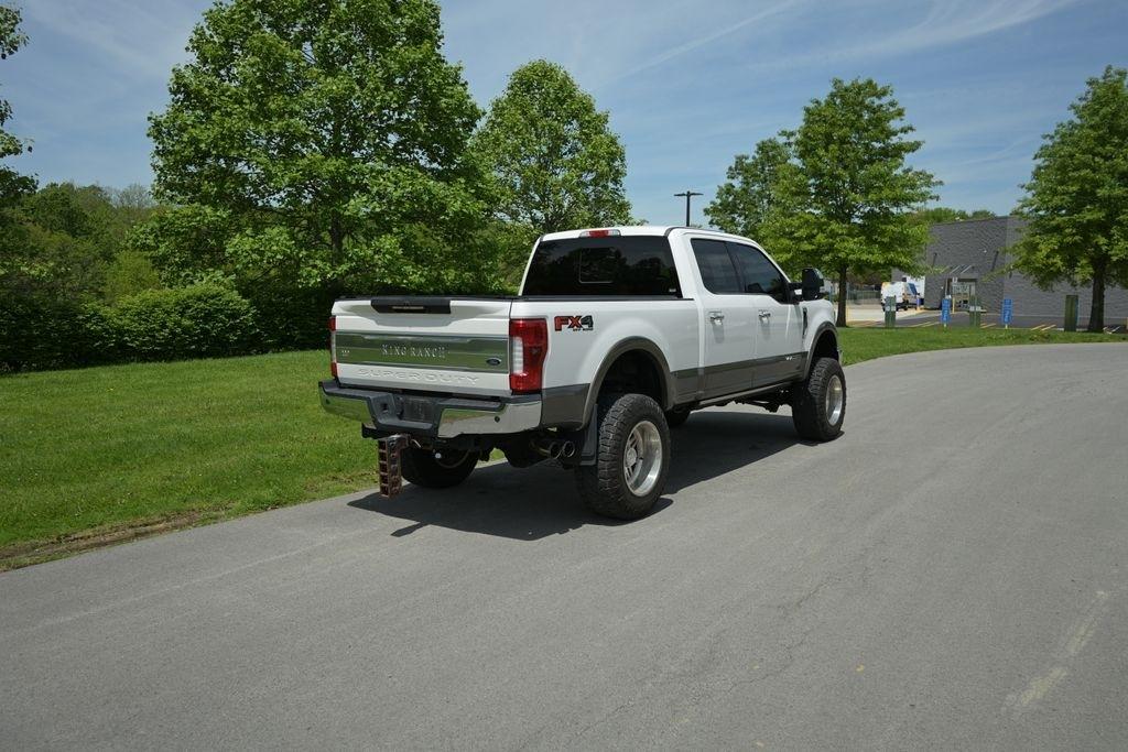Ford Super Duty F-350 SRW King Ranch 4WD Crew Cab 8' Box 2018
