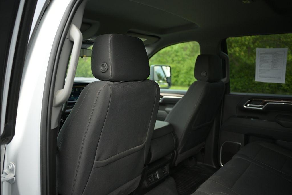 Chevrolet Silverado 2500HD 4WD Crew Cab 159" LT 2025