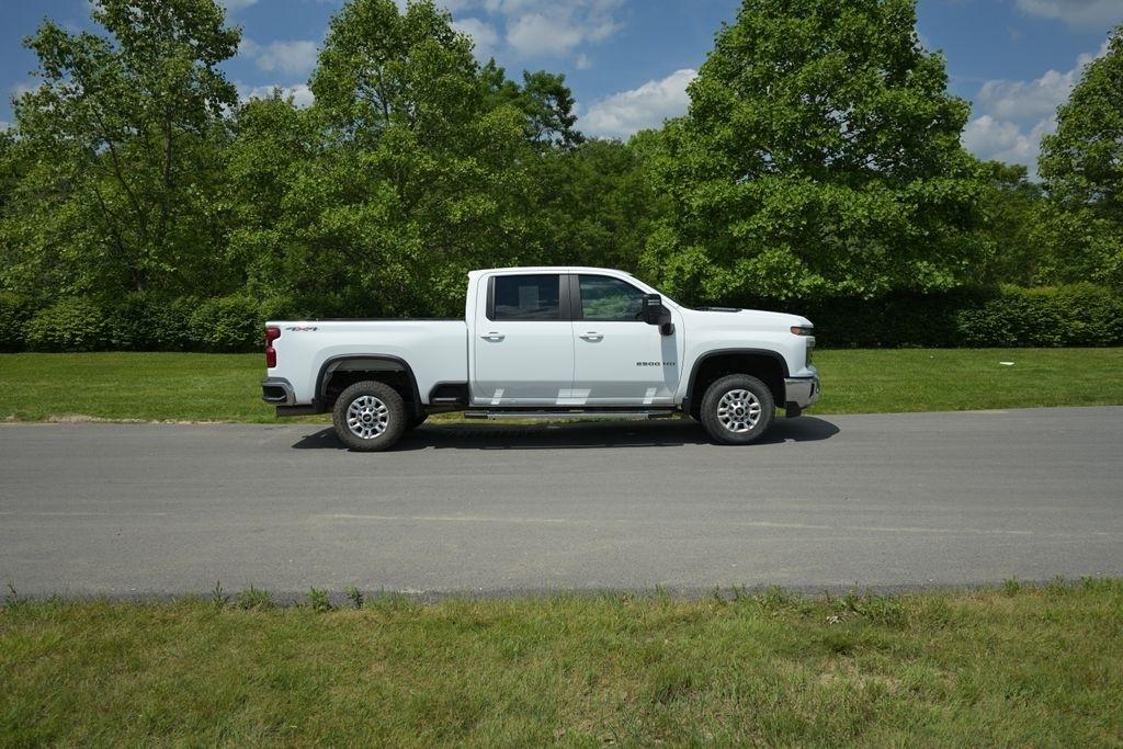Chevrolet Silverado 2500HD 4WD Crew Cab 159" LT 2025