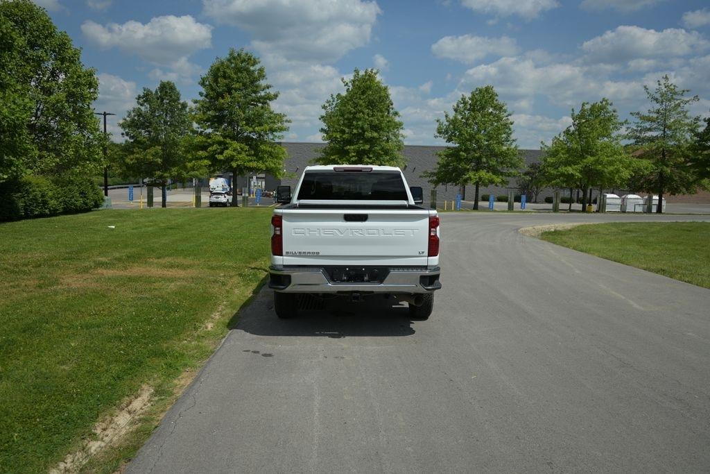 Chevrolet Silverado 2500HD 4WD Crew Cab 159" LT 2025