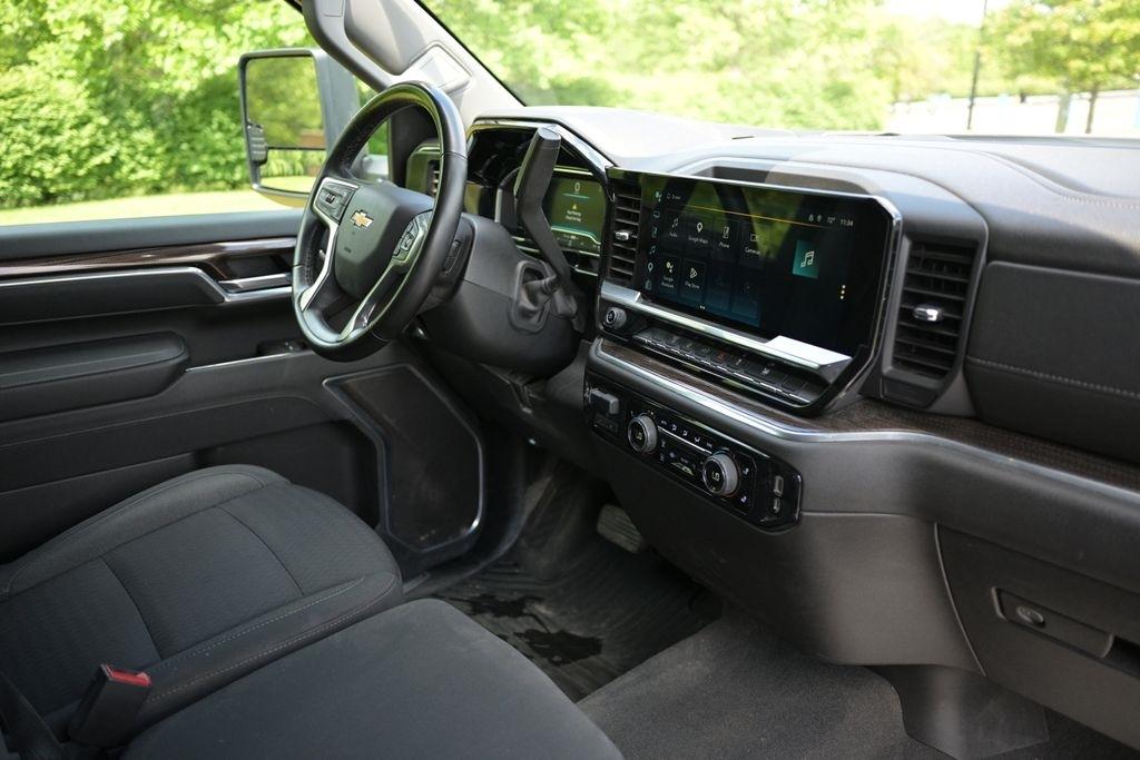 Chevrolet Silverado 2500HD 4WD Crew Cab 159" LT 2025