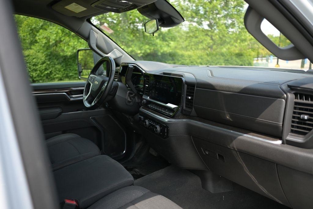 Chevrolet Silverado 2500HD 4WD Crew Cab 159" LT 2025
