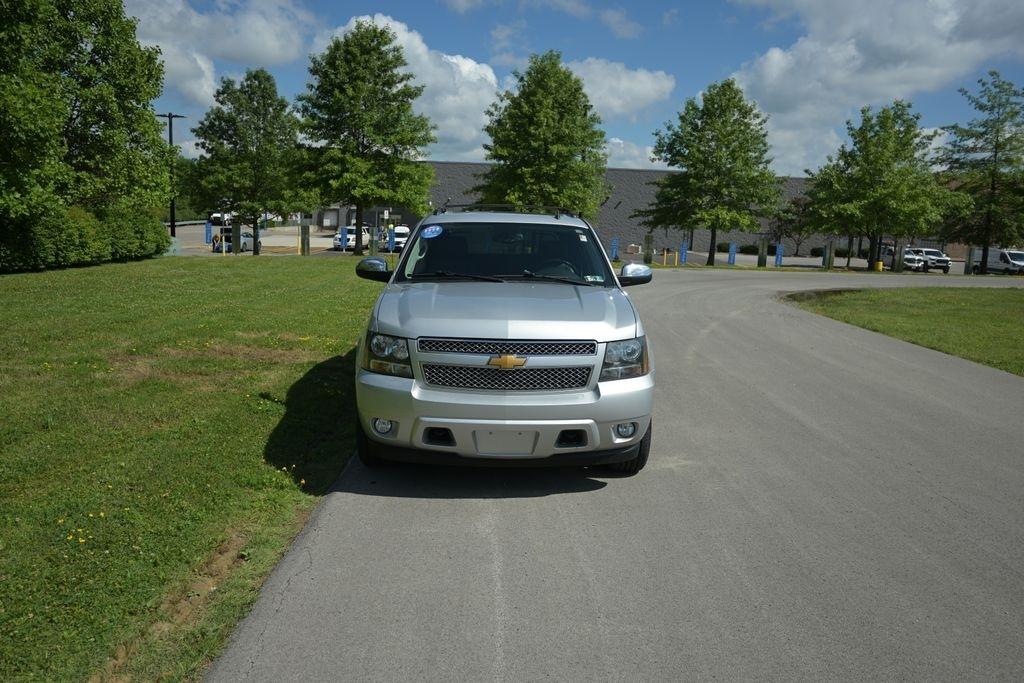 Chevrolet Avalanche 4WD Crew Cab LTZ 2012