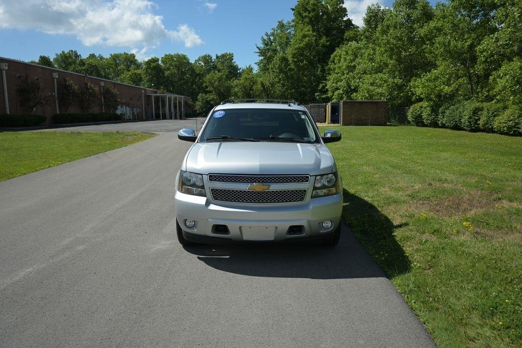 Chevrolet Avalanche 4WD Crew Cab LTZ 2012