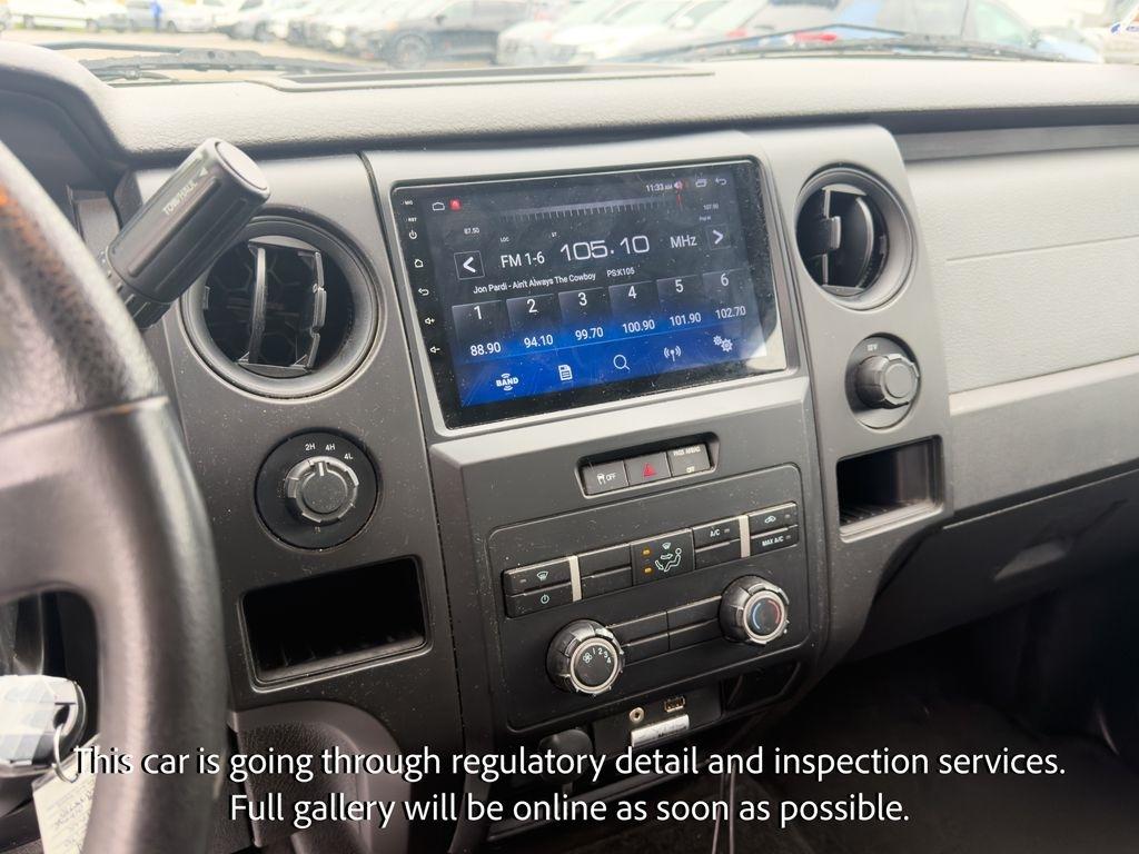 Ford F-150 4WD SuperCrew 145" Platinum 2014