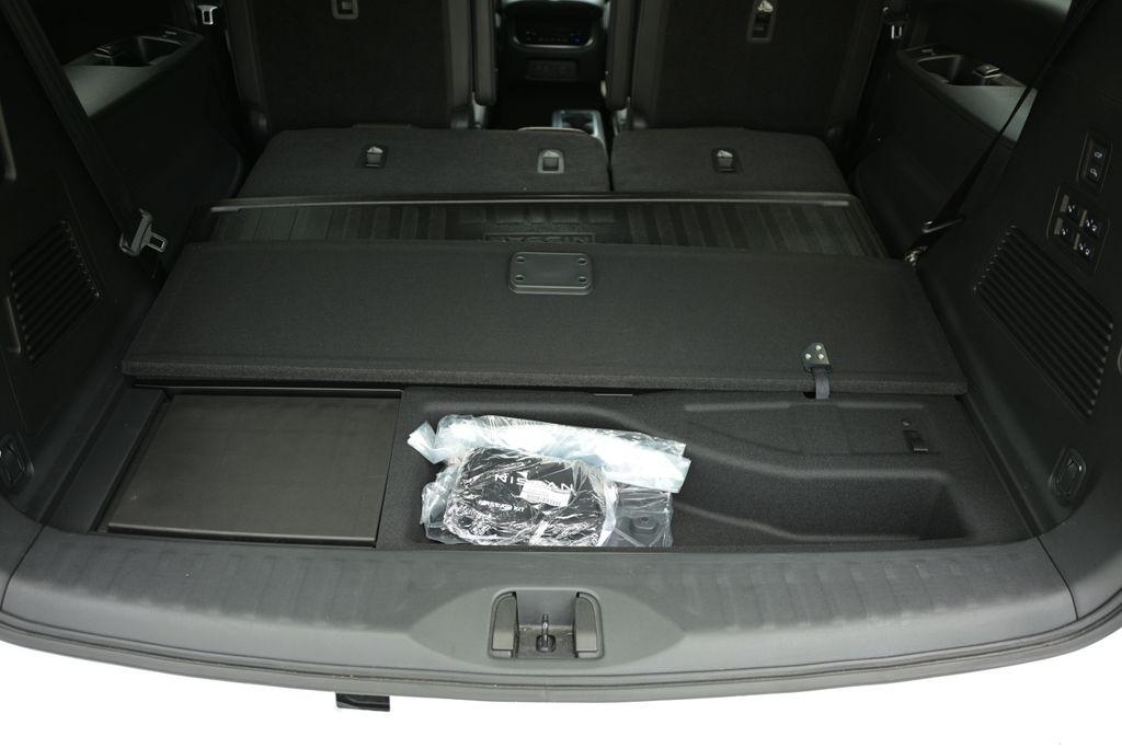 Nissan Armada 4x4 Platinum Reserve *Ltd Avail* 2026