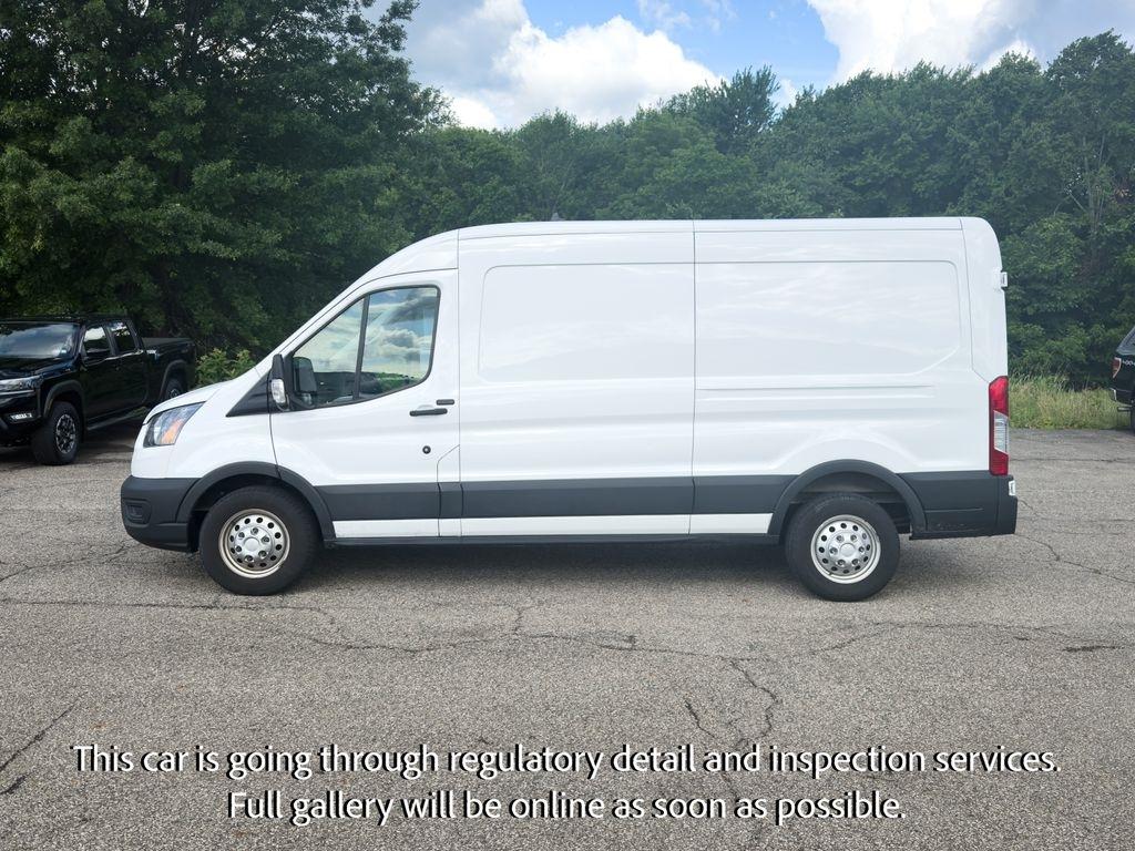 Ford Transit Cargo Van T-250 130" Med Rf 9070 GVWR AWD 2022