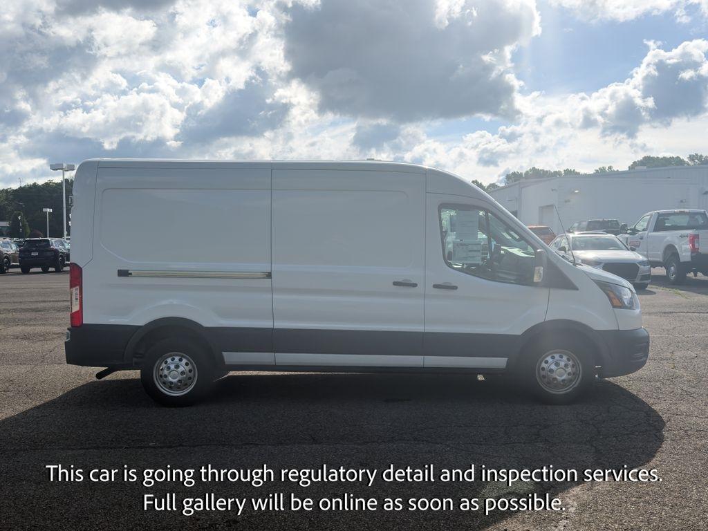 Ford Transit Cargo Van T-250 130" Med Rf 9070 GVWR AWD 2022