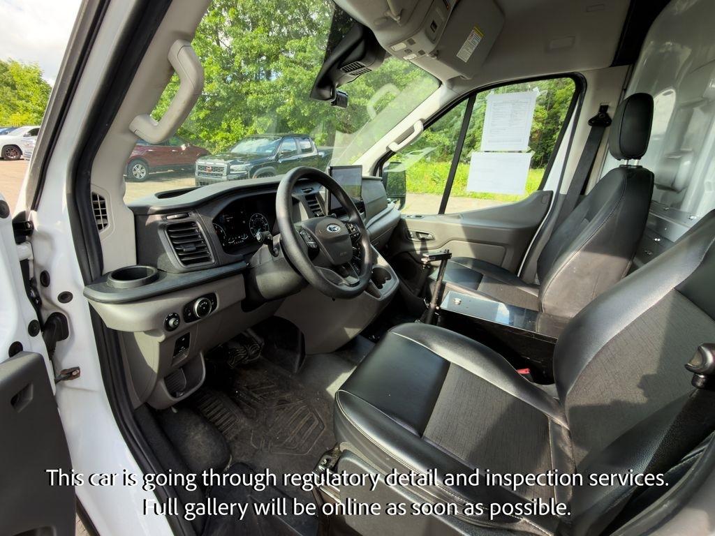Ford Transit Cargo Van T-250 130" Med Rf 9070 GVWR AWD 2022