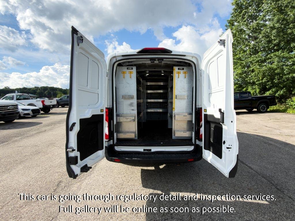 Ford Transit Cargo Van T-250 130" Med Rf 9070 GVWR AWD 2022
