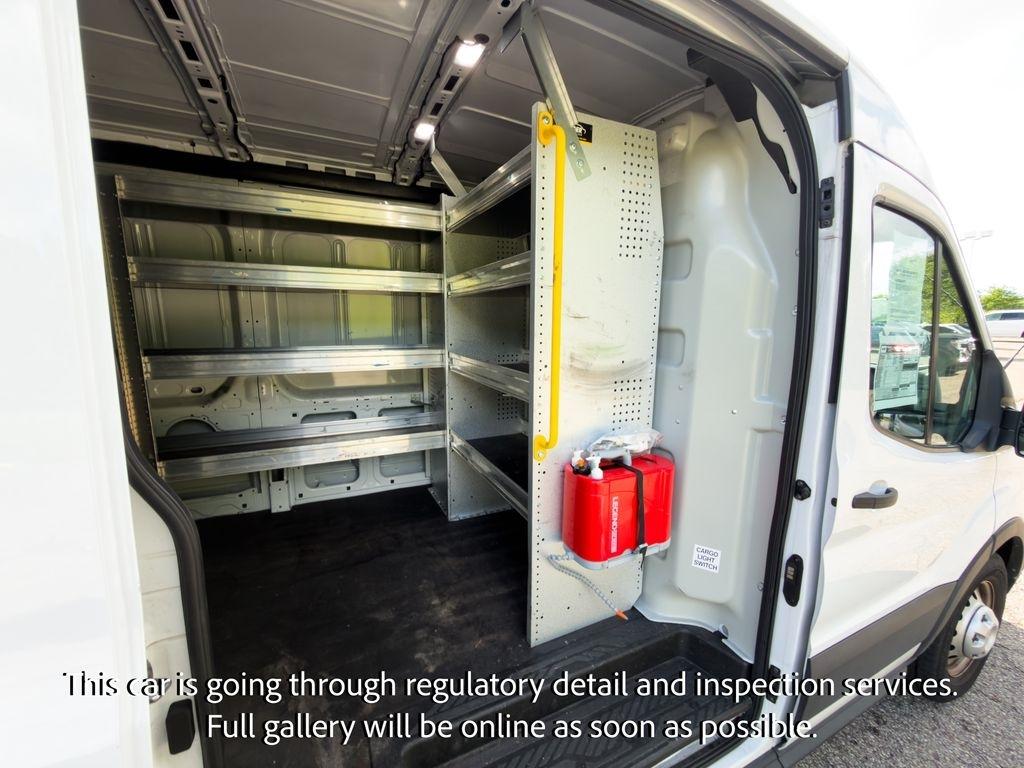 Ford Transit Cargo Van T-250 130" Med Rf 9070 GVWR AWD 2022