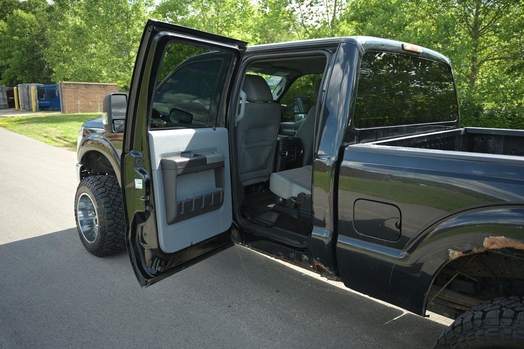 Ford Super Duty F-250 SRW 4WD Crew Cab 156" King Ranch 2011