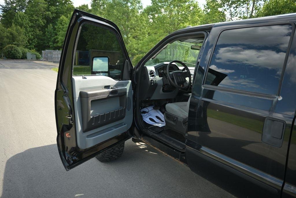 Ford Super Duty F-250 SRW 4WD Crew Cab 156" King Ranch 2011