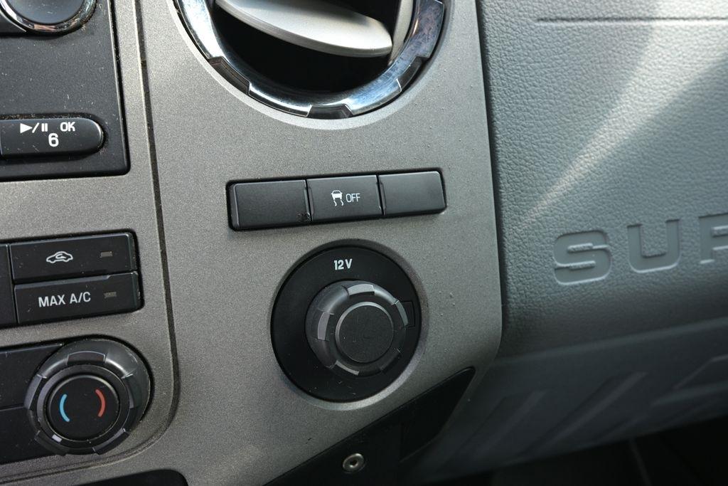 Ford Super Duty F-250 SRW 4WD Crew Cab 156" King Ranch 2011