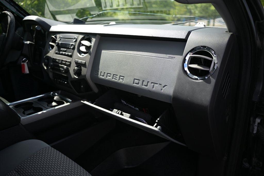 Ford Super Duty F-250 SRW 4WD Crew Cab 156" King Ranch 2011