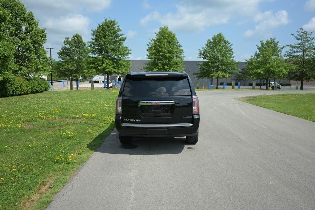GMC Yukon XL 4WD 4dr Denali 2018