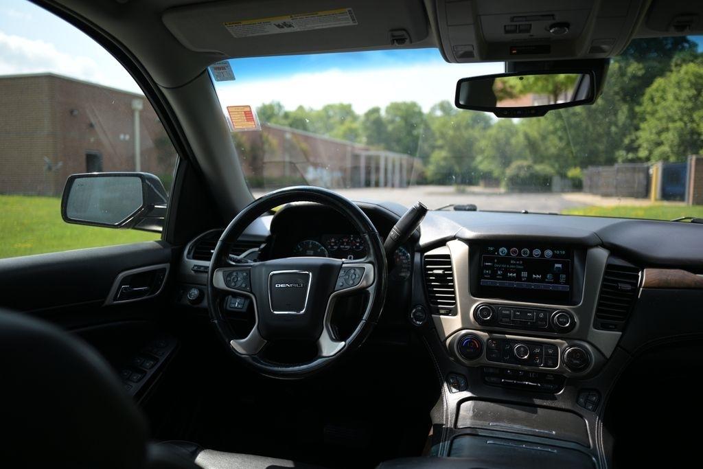 GMC Yukon XL 4WD 4dr Denali 2018