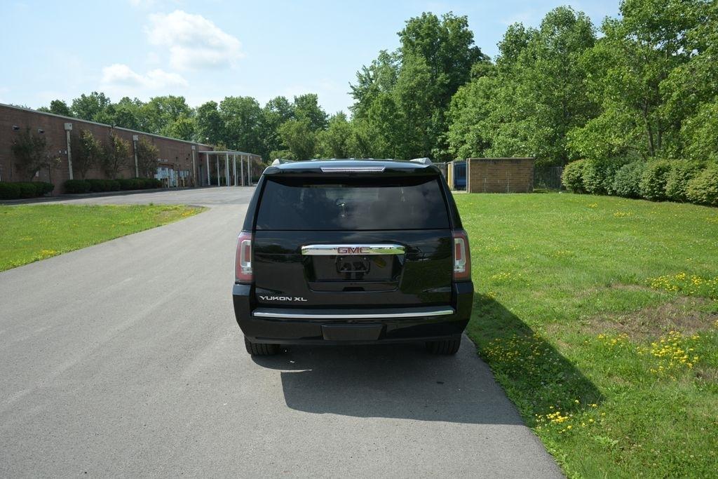 GMC Yukon XL 4WD 4dr Denali 2018