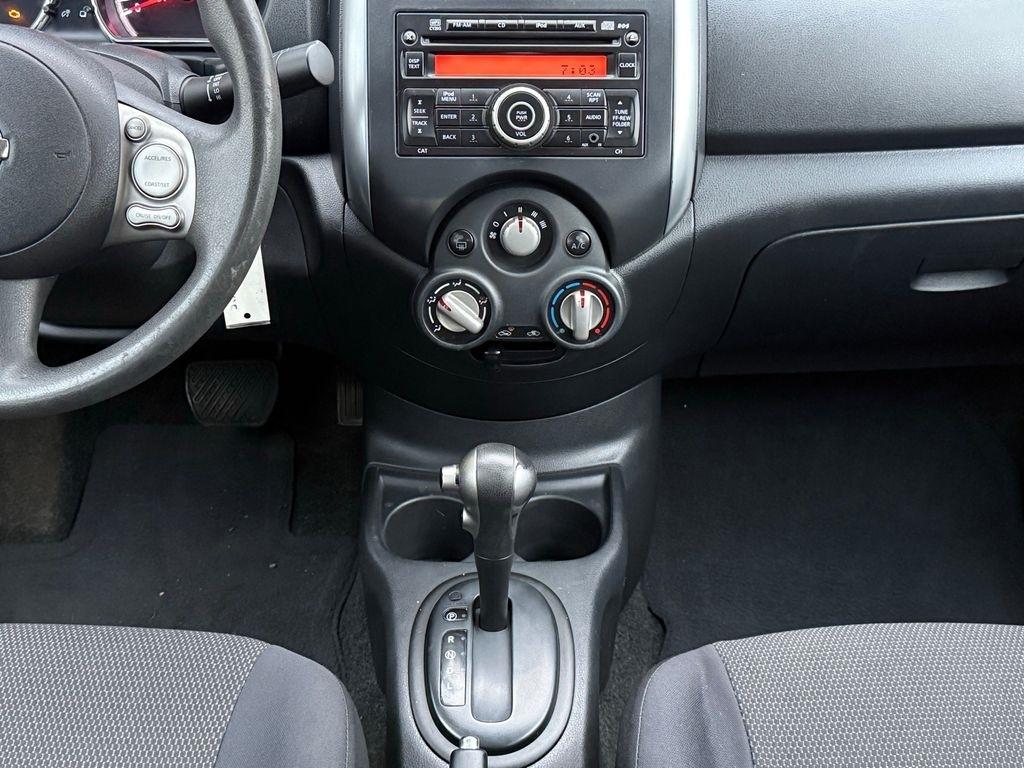 Nissan Versa 4dr Sdn CVT 1.6 SV 2013