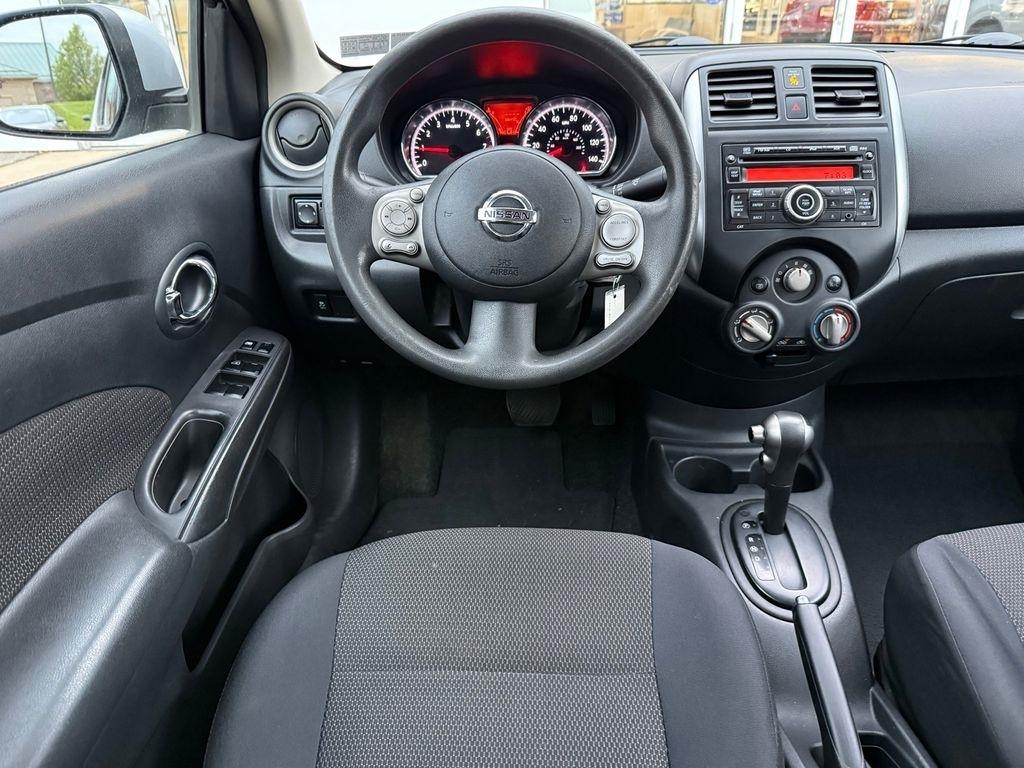 Nissan Versa 4dr Sdn CVT 1.6 SV 2013
