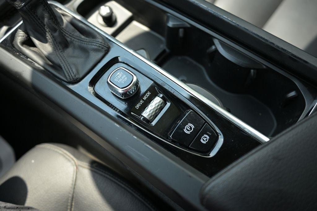 Volvo XC60 T6 AWD Momentum 2019
