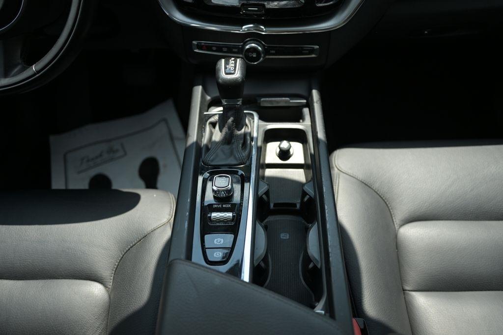 Volvo XC60 T6 AWD Momentum 2019
