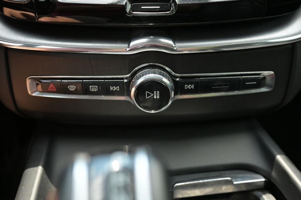 Volvo XC60 T6 AWD Momentum 2019