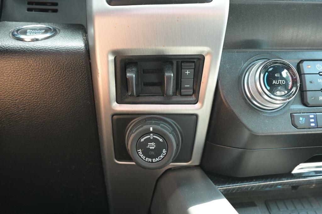 Ford Super Duty F-350 SRW King Ranch 4WD Crew Cab 8' Box 2020