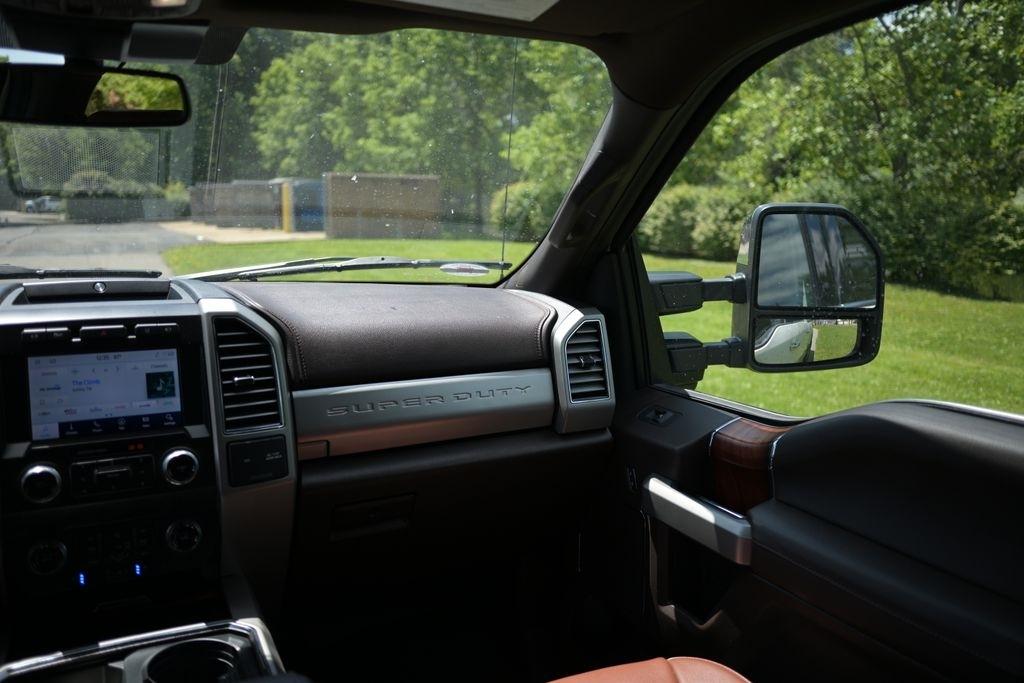 Ford Super Duty F-350 SRW King Ranch 4WD Crew Cab 8' Box 2019