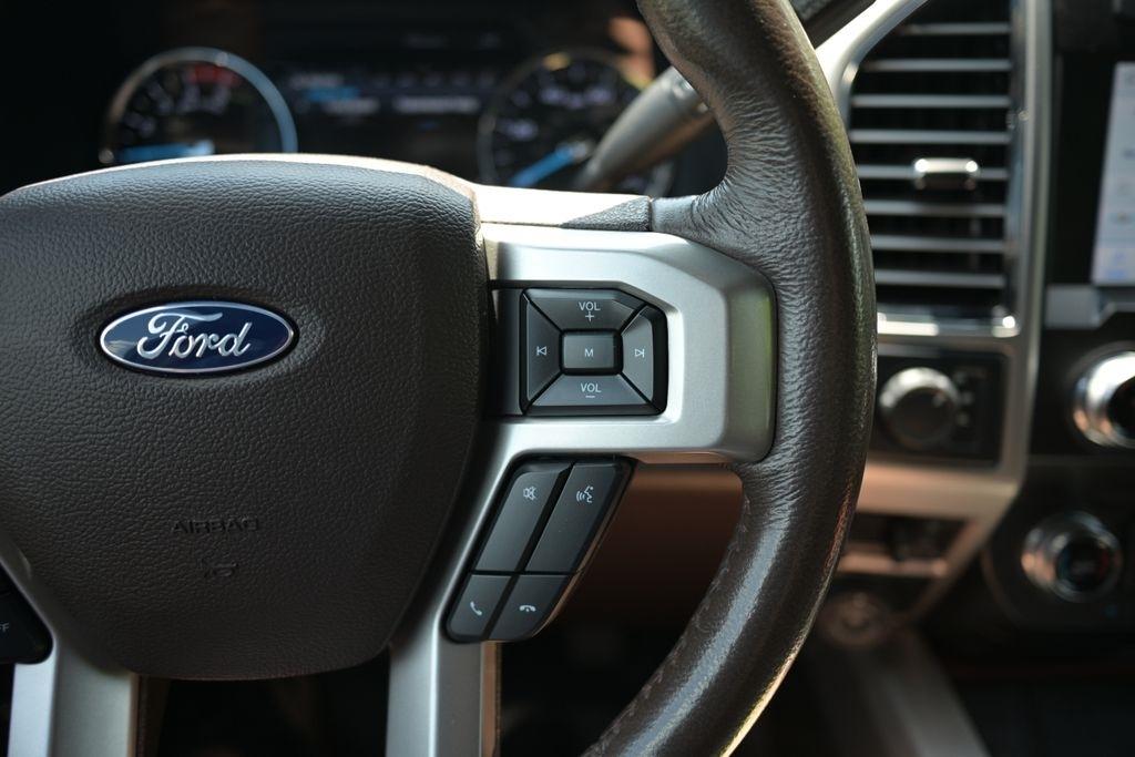 Ford Super Duty F-350 SRW King Ranch 4WD Crew Cab 8' Box 2019