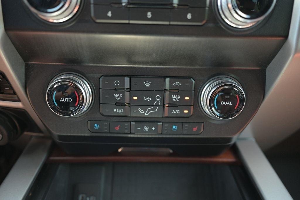 Ford Super Duty F-350 SRW King Ranch 4WD Crew Cab 8' Box 2019