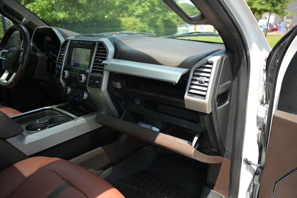 Ford Super Duty F-350 SRW King Ranch 4WD Crew Cab 8' Box 2019