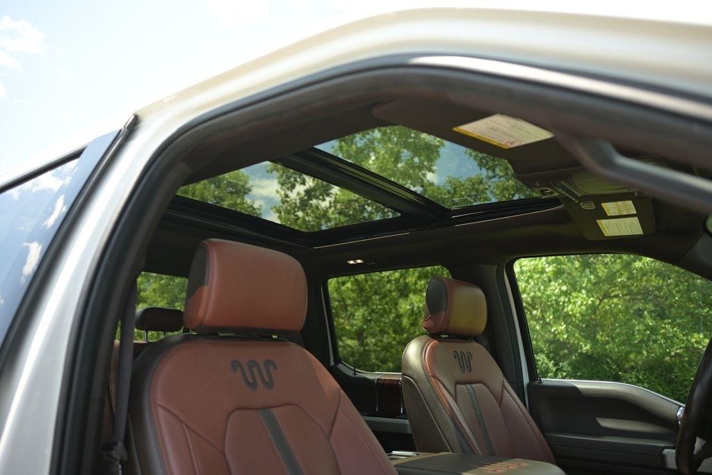 Ford Super Duty F-350 SRW King Ranch 4WD Crew Cab 8' Box 2019