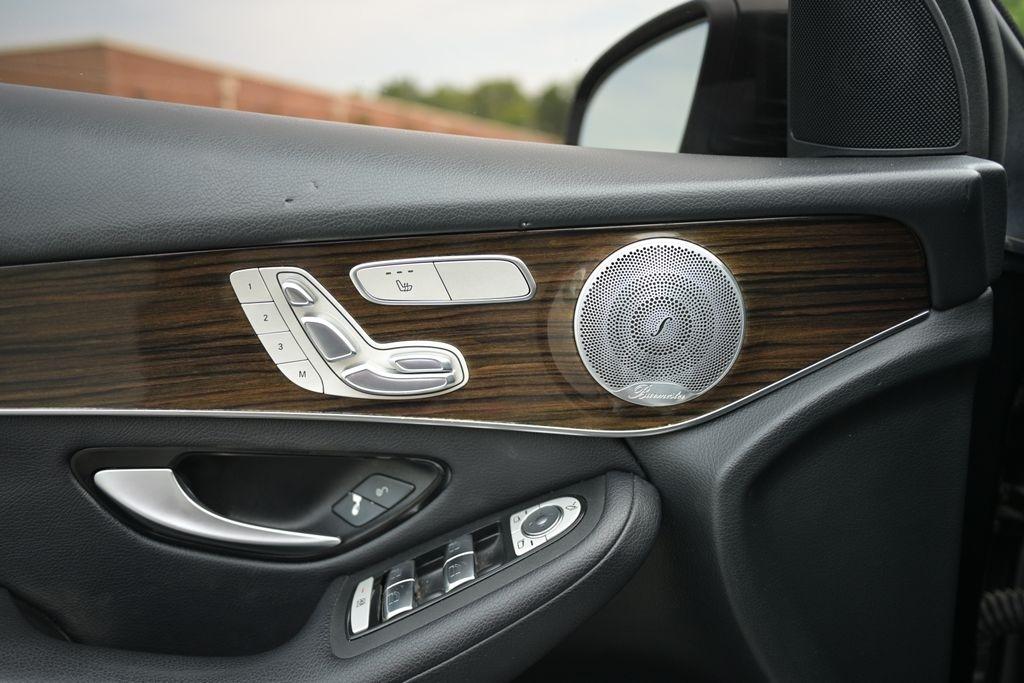 Mercedes-Benz GLC GLC 300 4MATIC SUV 2017