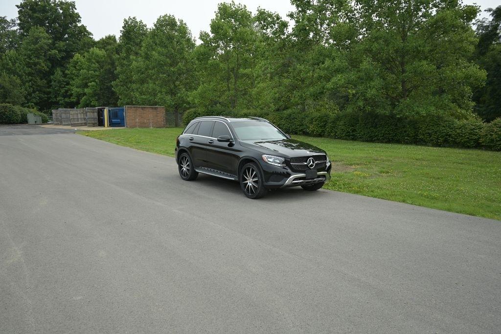 Mercedes-Benz GLC GLC 300 4MATIC SUV 2017