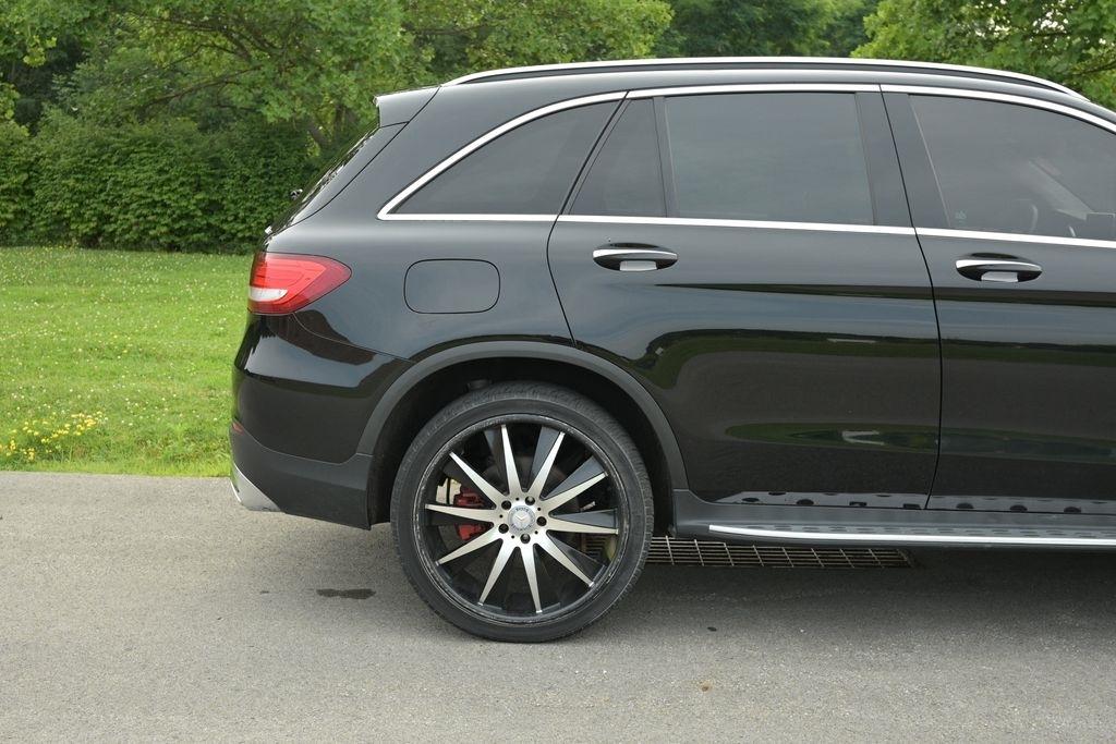 Mercedes-Benz GLC GLC 300 4MATIC SUV 2017