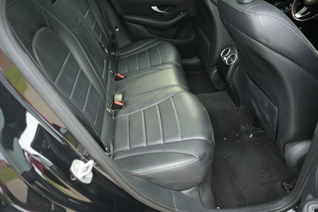 Mercedes-Benz GLC GLC 300 4MATIC SUV 2017