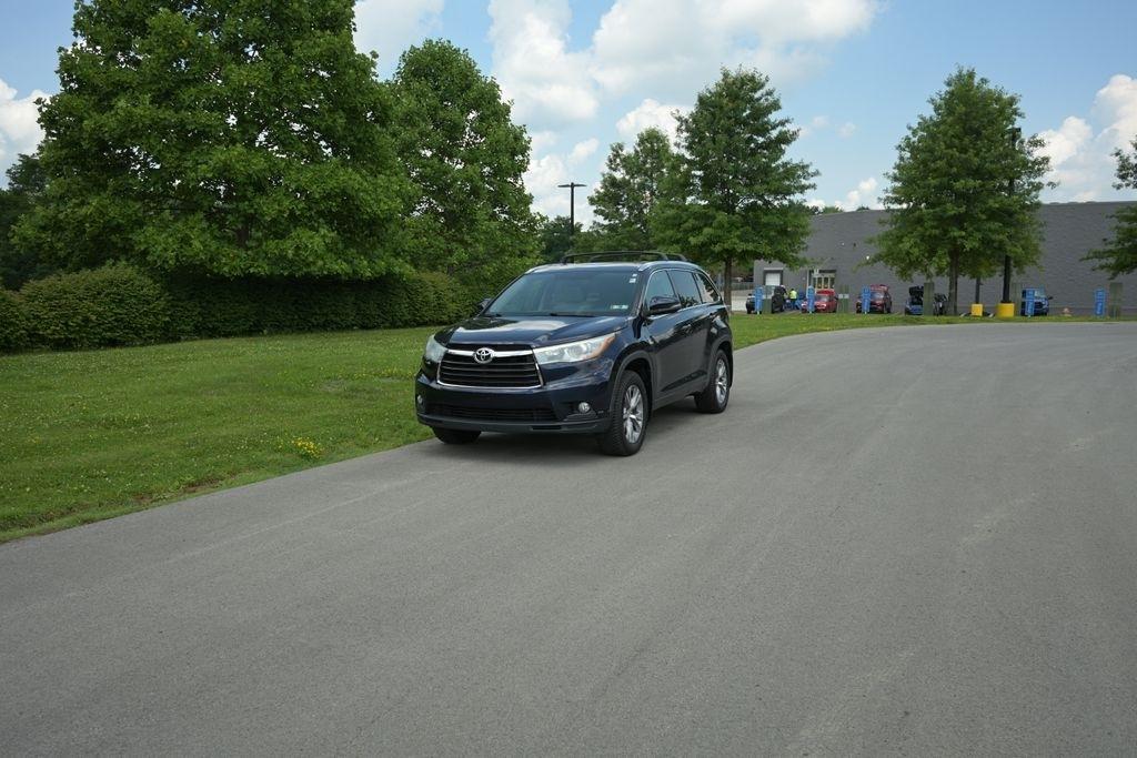 2015 Toyota Highlander AWD 4dr V6 XLE (Natl)