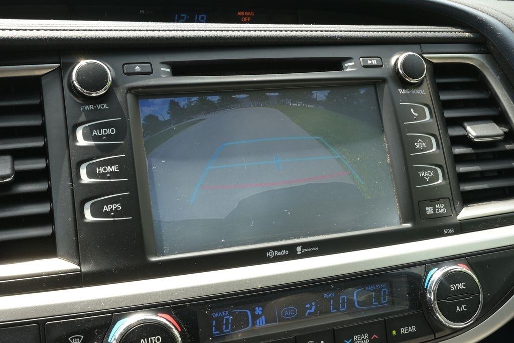 Toyota Highlander AWD 4dr V6 XLE (Natl) 2015