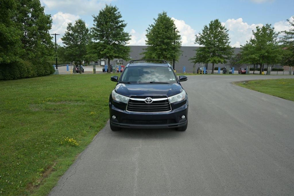 Toyota Highlander AWD 4dr V6 XLE (Natl) 2015