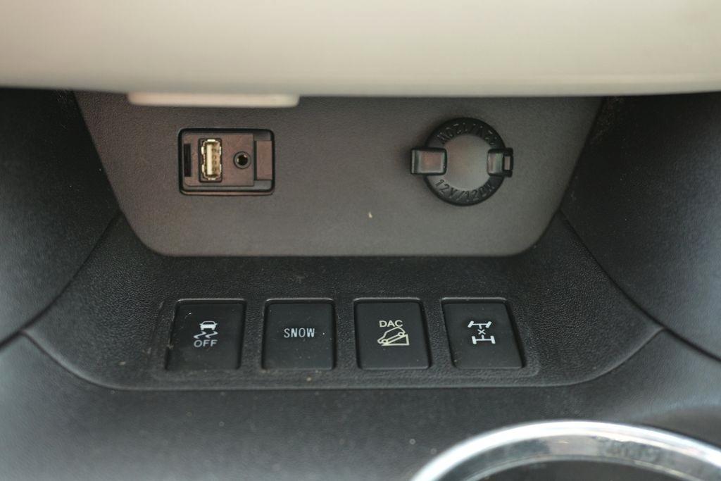 Toyota Highlander AWD 4dr V6 XLE (Natl) 2015