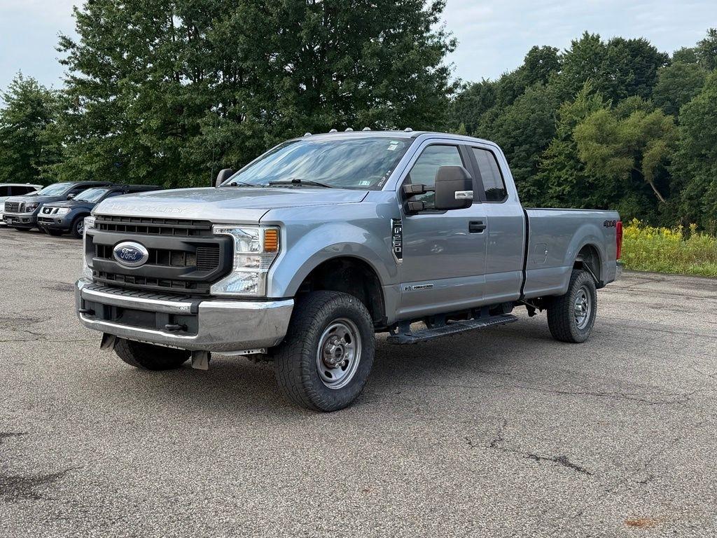 Ford Super Duty F-250 SRW Lariat 4WD SuperCab 8' Box 2022